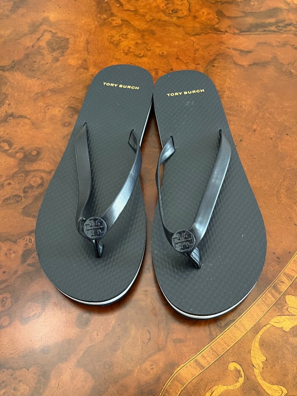Tory Burch Mini Minnie Flip-Flop Perfect Navy Size 8 - Picture 2 of 5